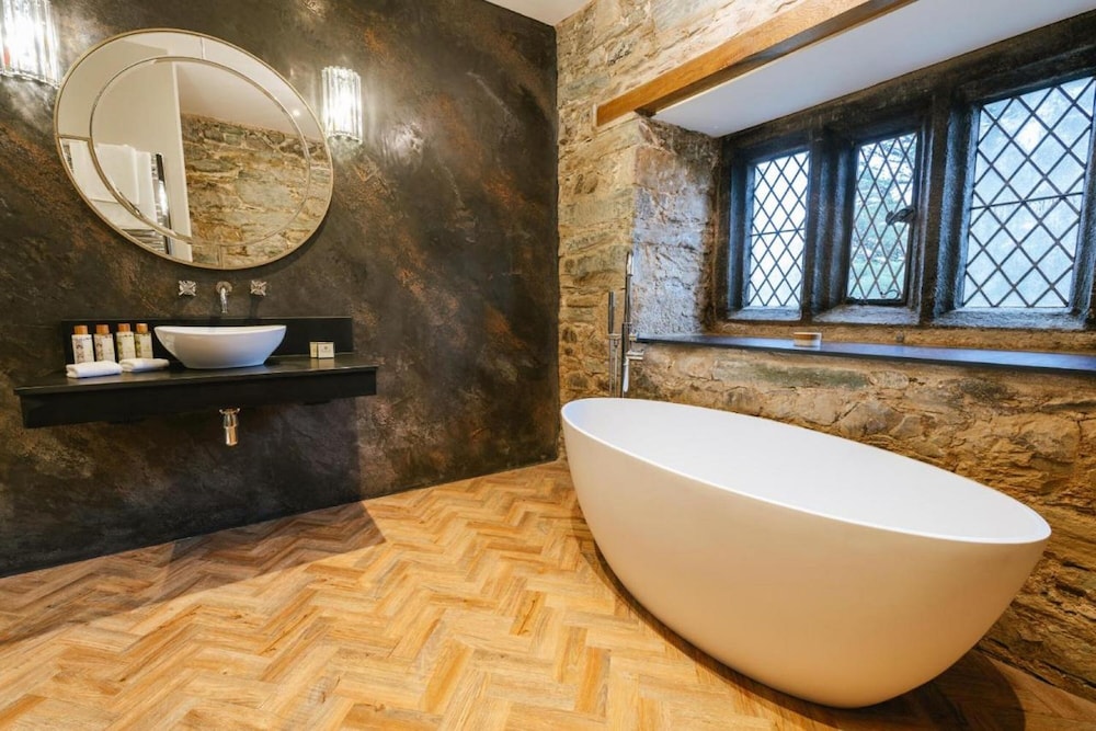 Superior Suite - Photo 2