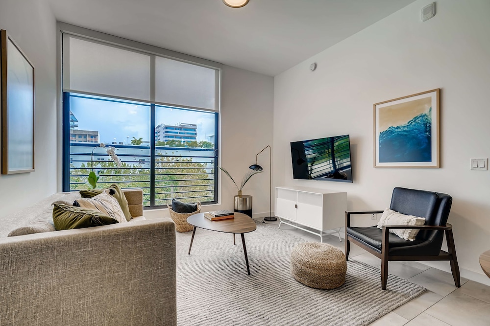 Suite, 2 Bedrooms photo 2