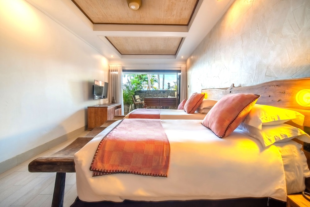 Deluxe Room, Partial Ocean View