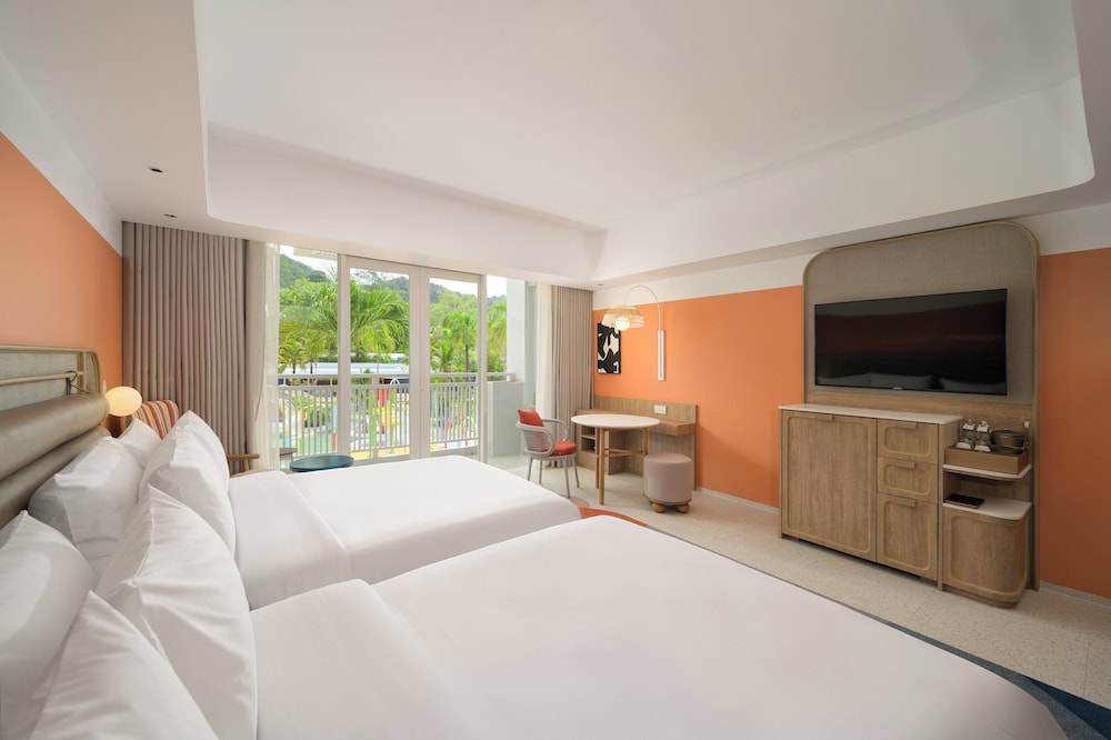 Deluxe Room, 2 Double Beds, Pool View - Photo 3