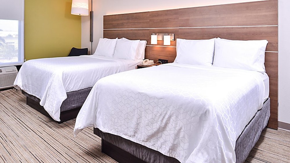 Suite, Multiple Beds