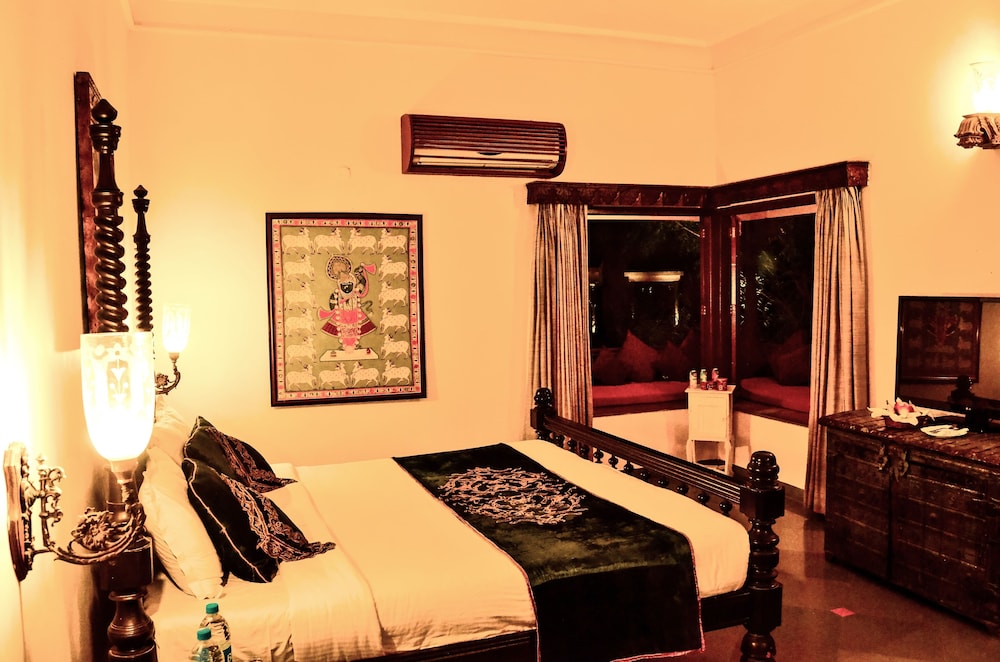 Kings bed Room - Photo 3