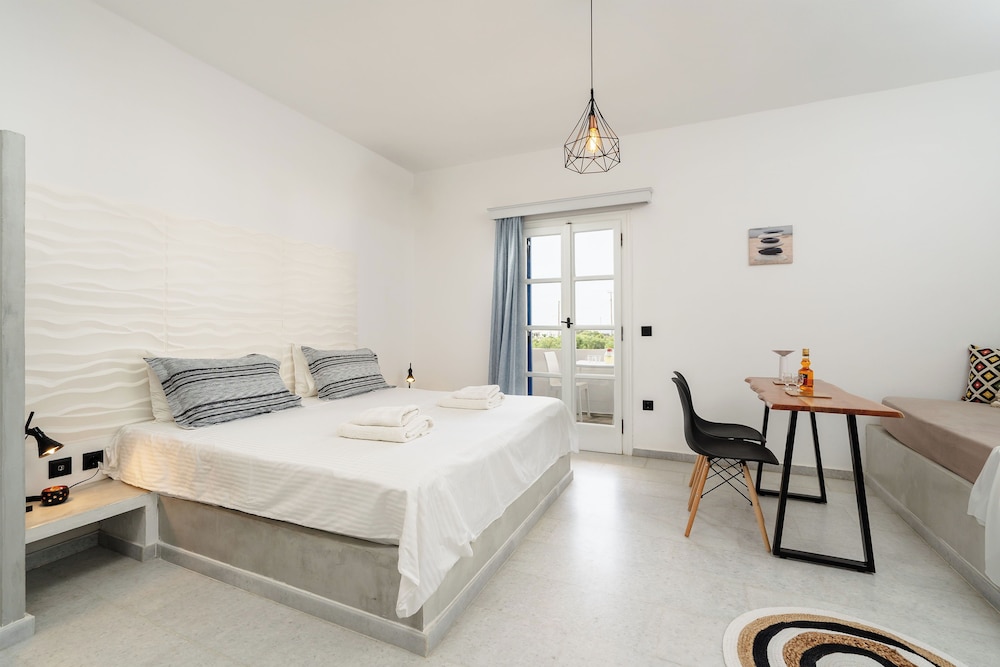 Deluxe Studio Suite