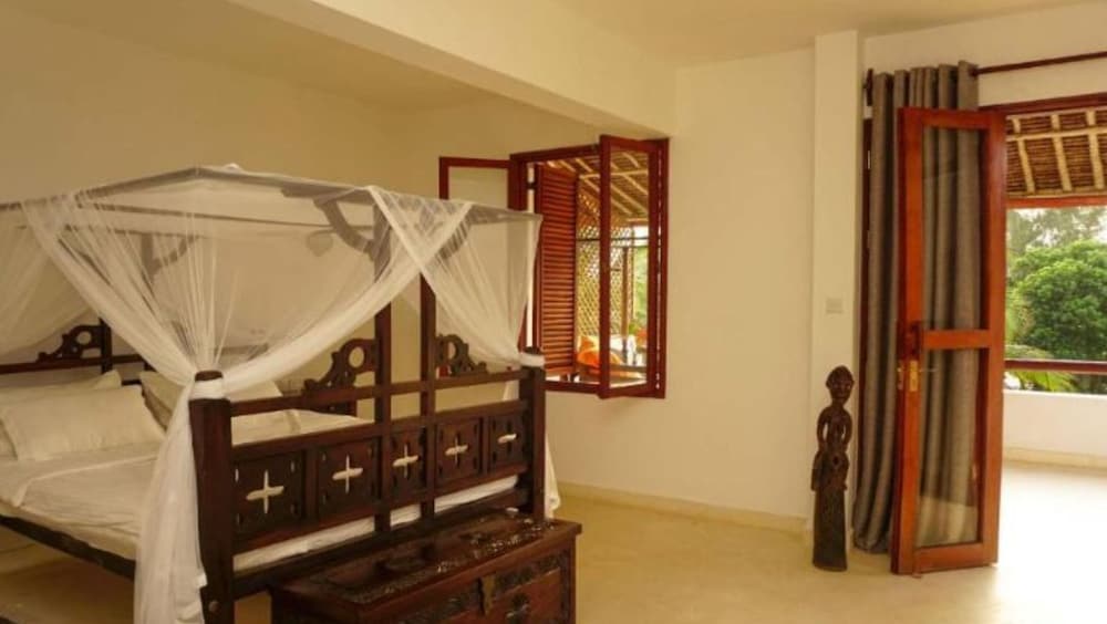Villa photo 1
