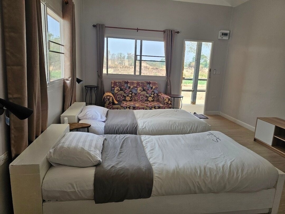 Chambre Quadruple Familiale, vue fleuve