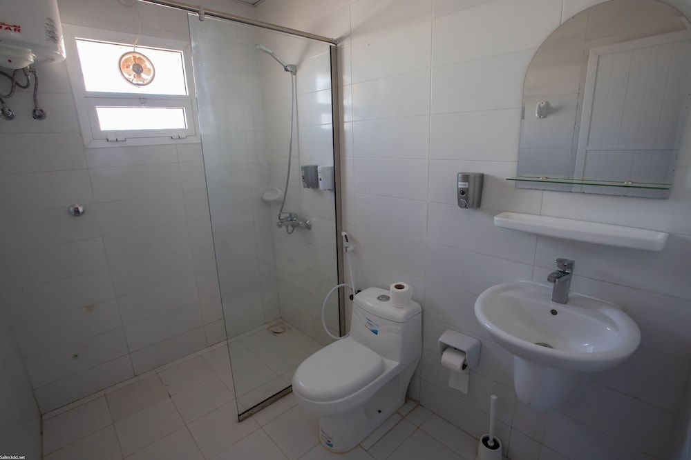 Deluxe Room - Photo 6