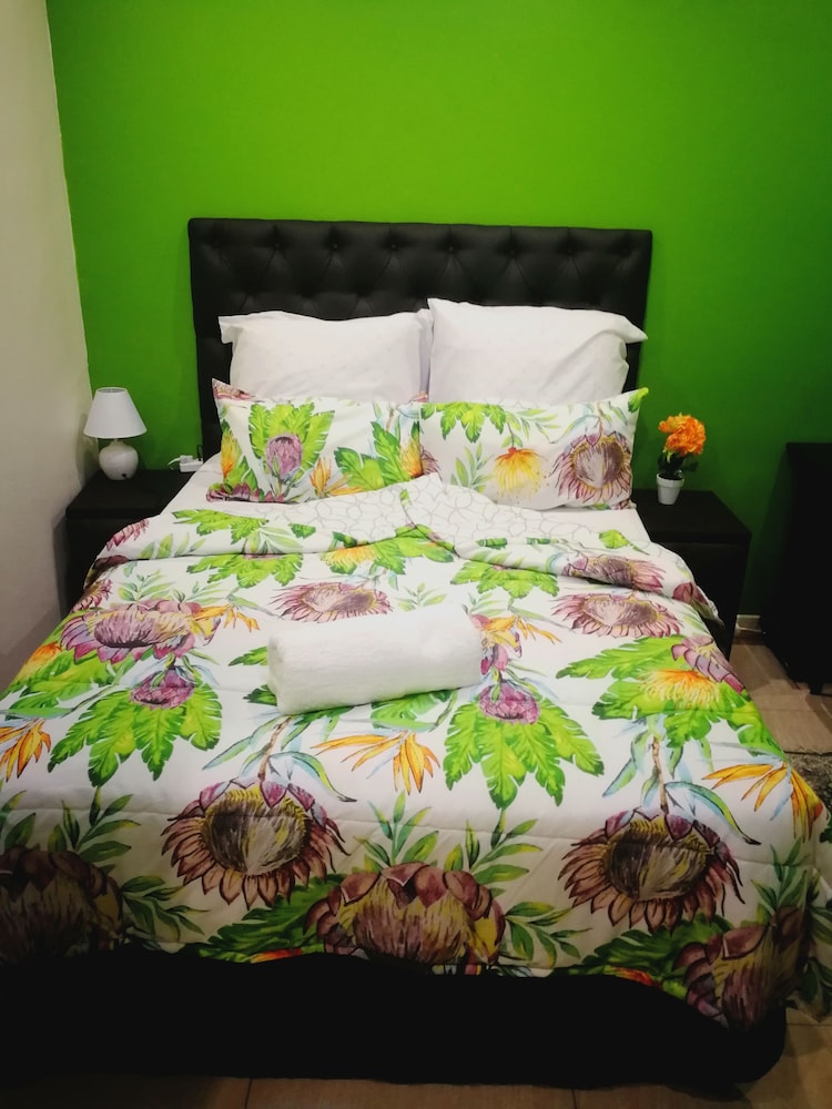 Classic Room, 1 Queen Bed