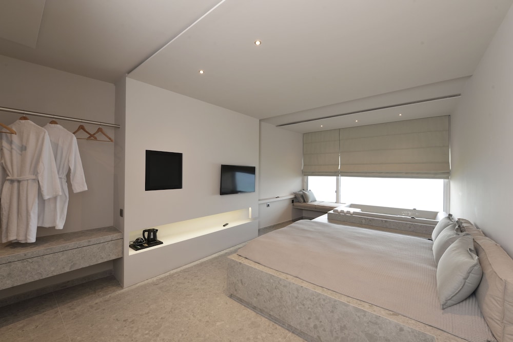 Junior Double Room, Jetted Tub, Sea View