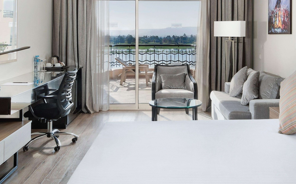 Executive Room (Superior, Front Nile View) - Photo 4