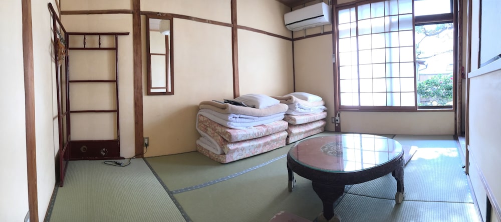 Basic Room photo 1