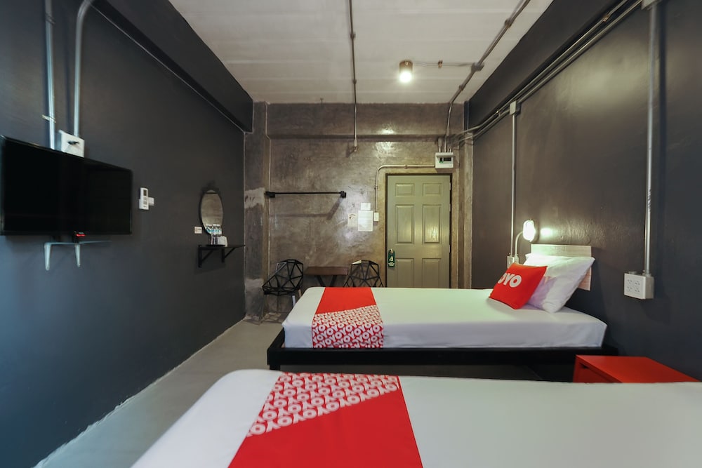 Premium Twin Room, Shared Bathroom photo 3