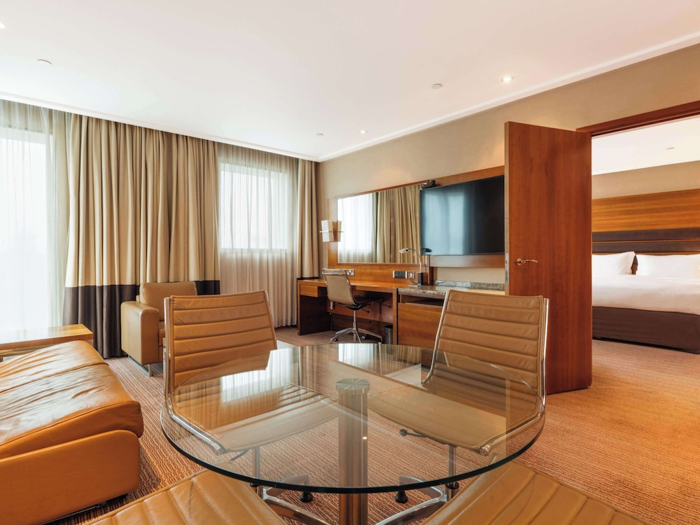 Club Suite, 1 Bedroom (Prestige - with lounge access) - Photo 10