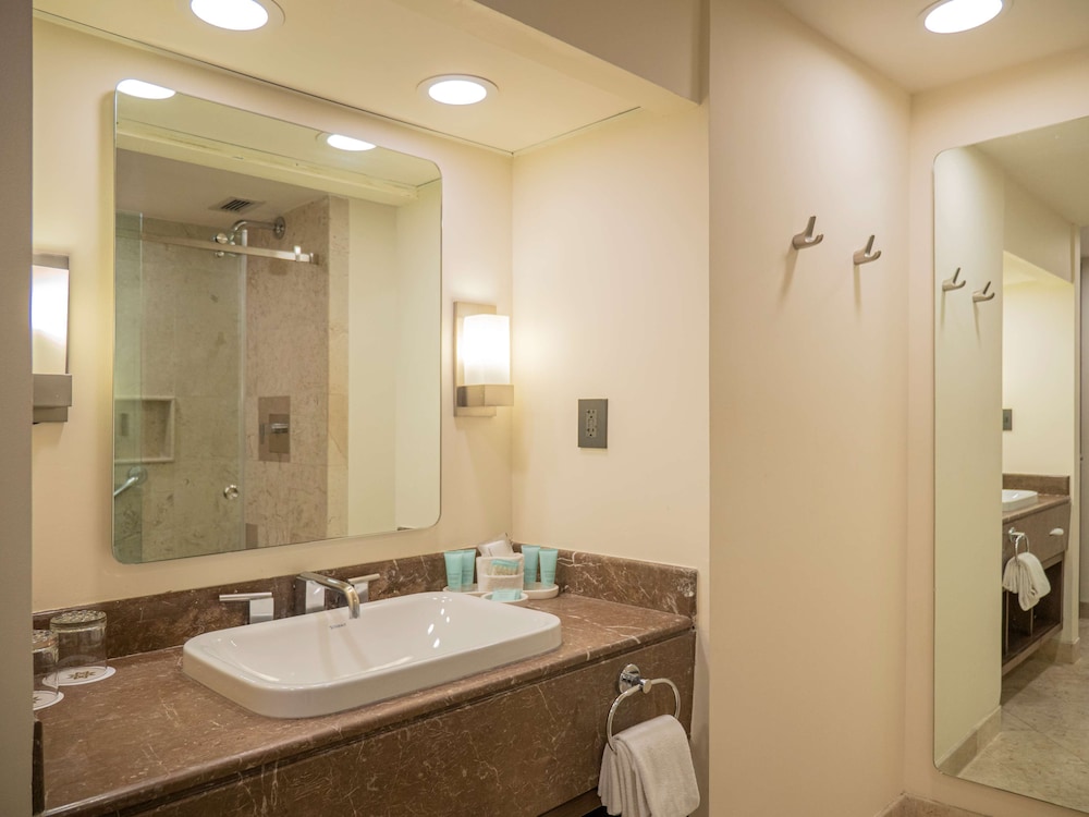 Executive Suite, 2 Double Beds (Junior) - Photo 5