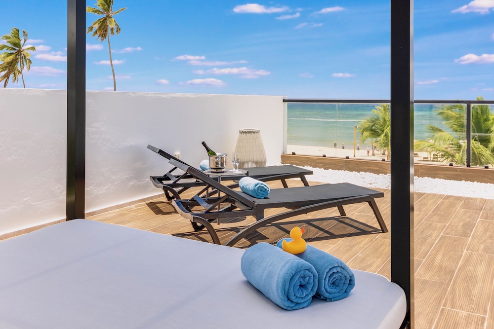 Viento Suite Ocean Front - Photo 13