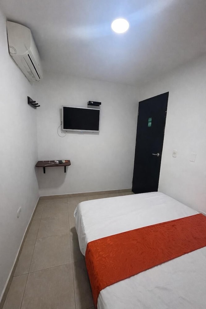 Basic Double Room photo 2