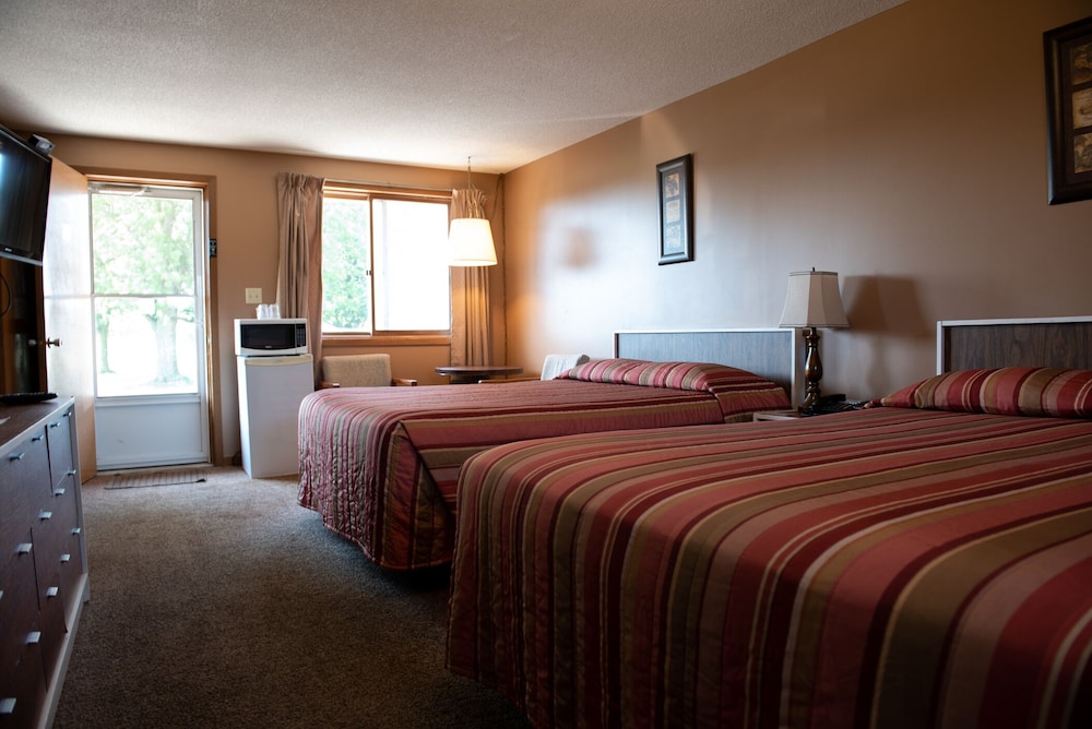 Room, 2 Queen Beds photo 2