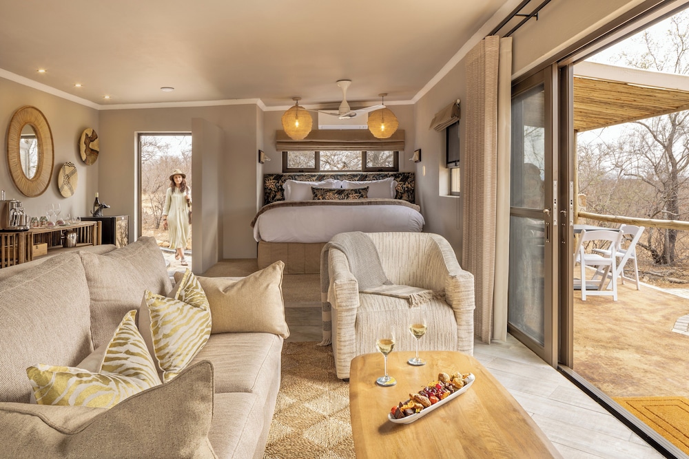 Junior Studio Suite