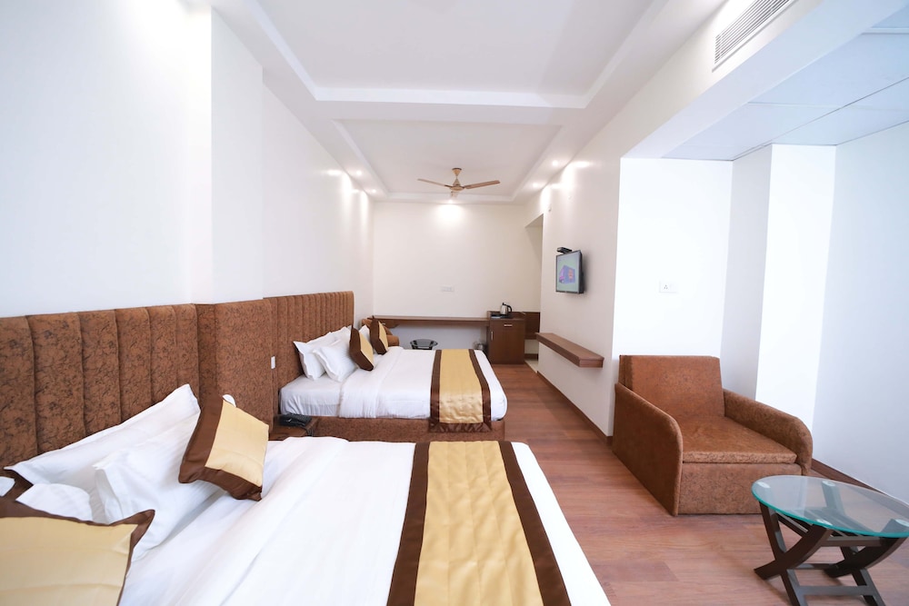 Superior Room - Photo 11