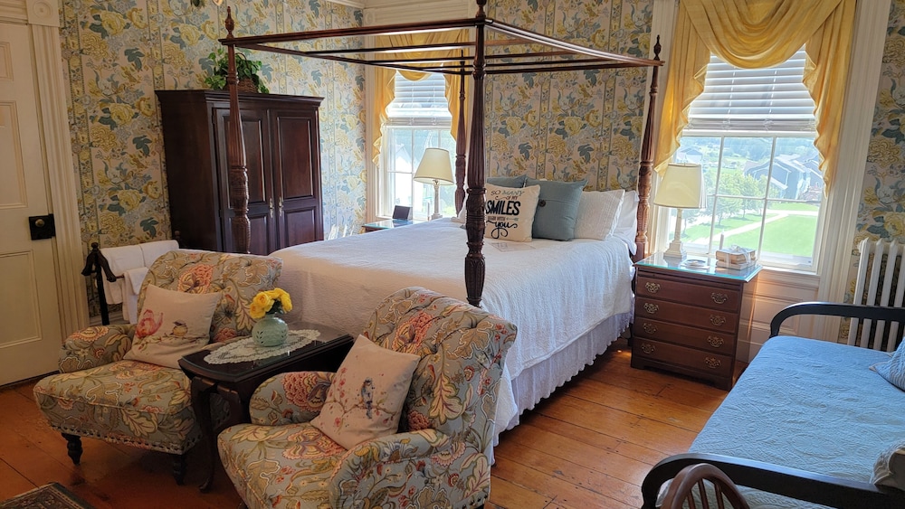 Classic Room, Multiple Beds (EMPIRE) photo 1