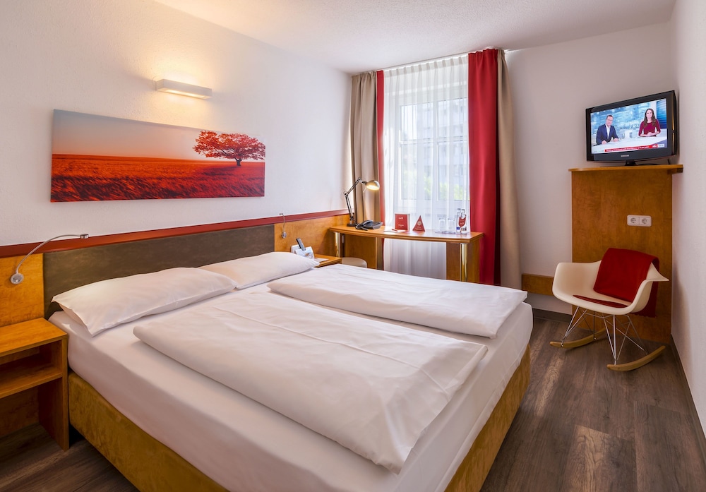 Economy Double Room photo 1