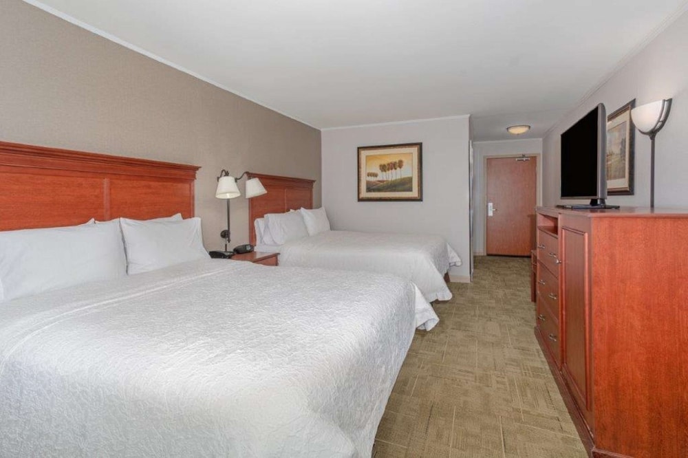 Studio, 2 Queen Beds, Accessible, Bathtub (Mobility & Hearing) - Photo 3