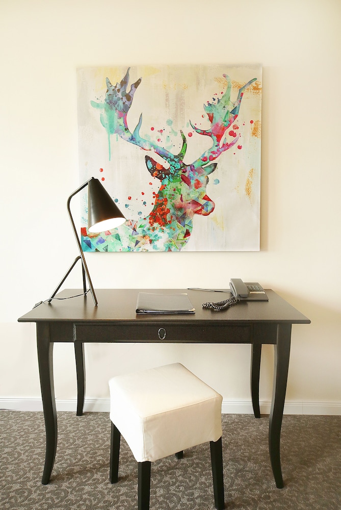 Family Room - Photo 3