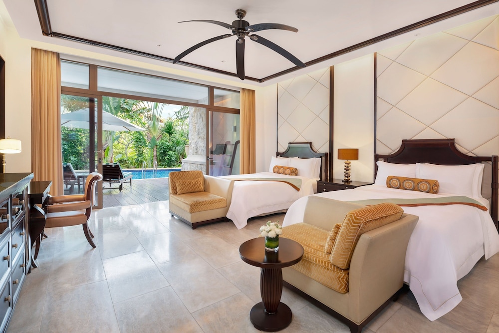 Room, 2 Queen Beds, Pool Access, Lagoon View - Photo 1