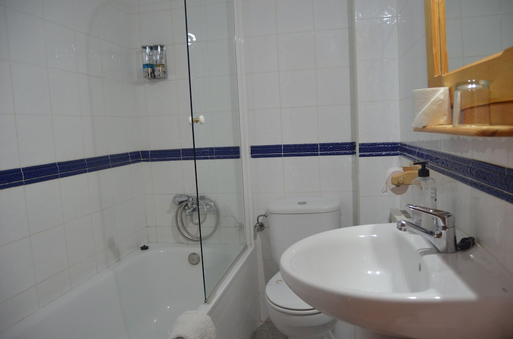 Double Room, Ensuite (NUMERO 8) photo 3