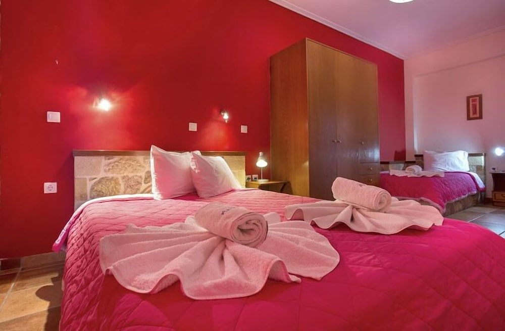 Standard Triple Room photo 3