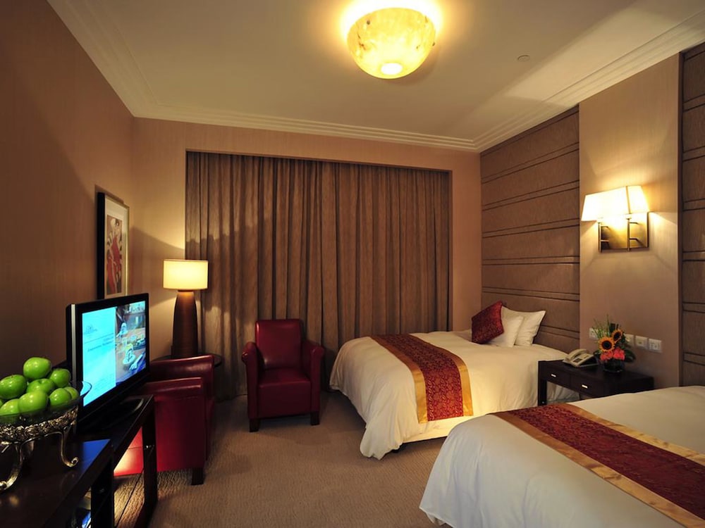 Executive Room, 2 Twin Beds, City View photo 2