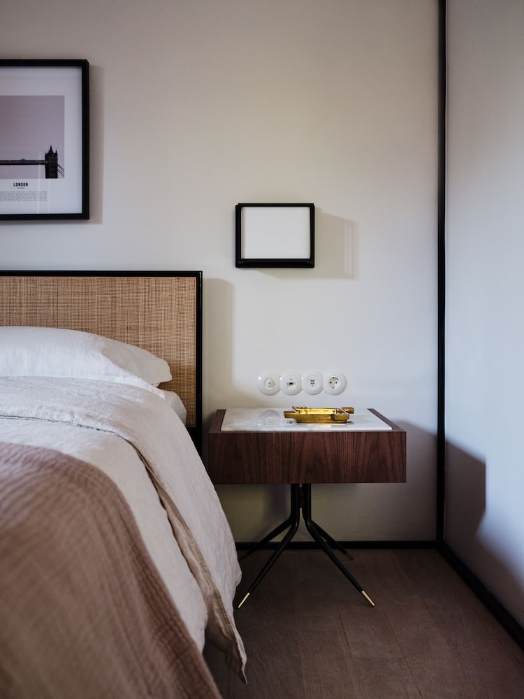 Skyview Deluxe Suite