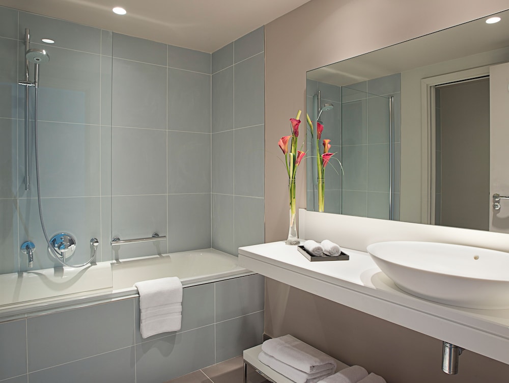 Suite, 1 King Bed, Sea View (Reine des Plages)