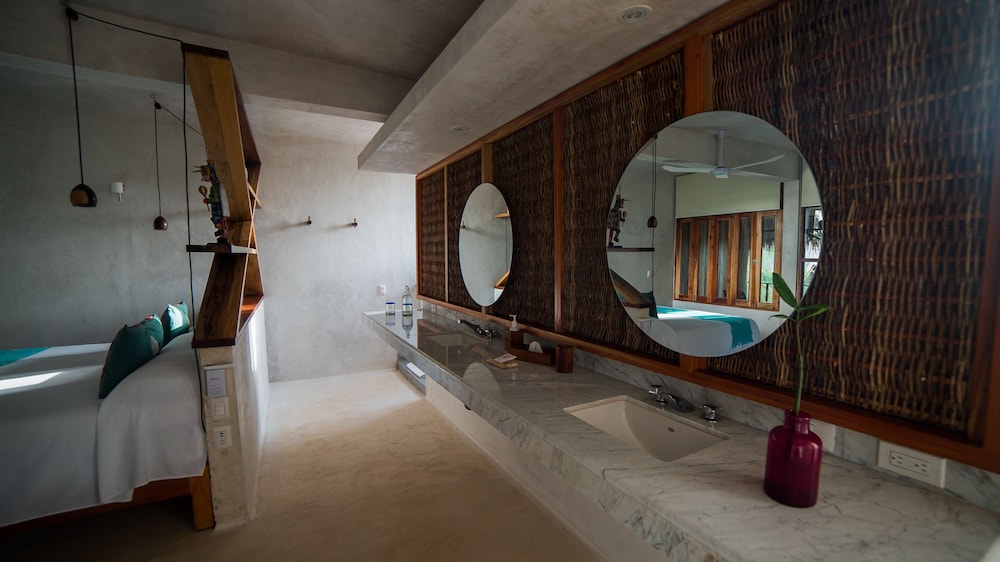 Casa Pocna Master Plunge Pool Panoramic View