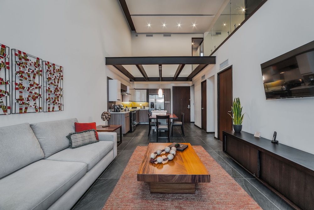 Loft, Kitchen, City View photo 2