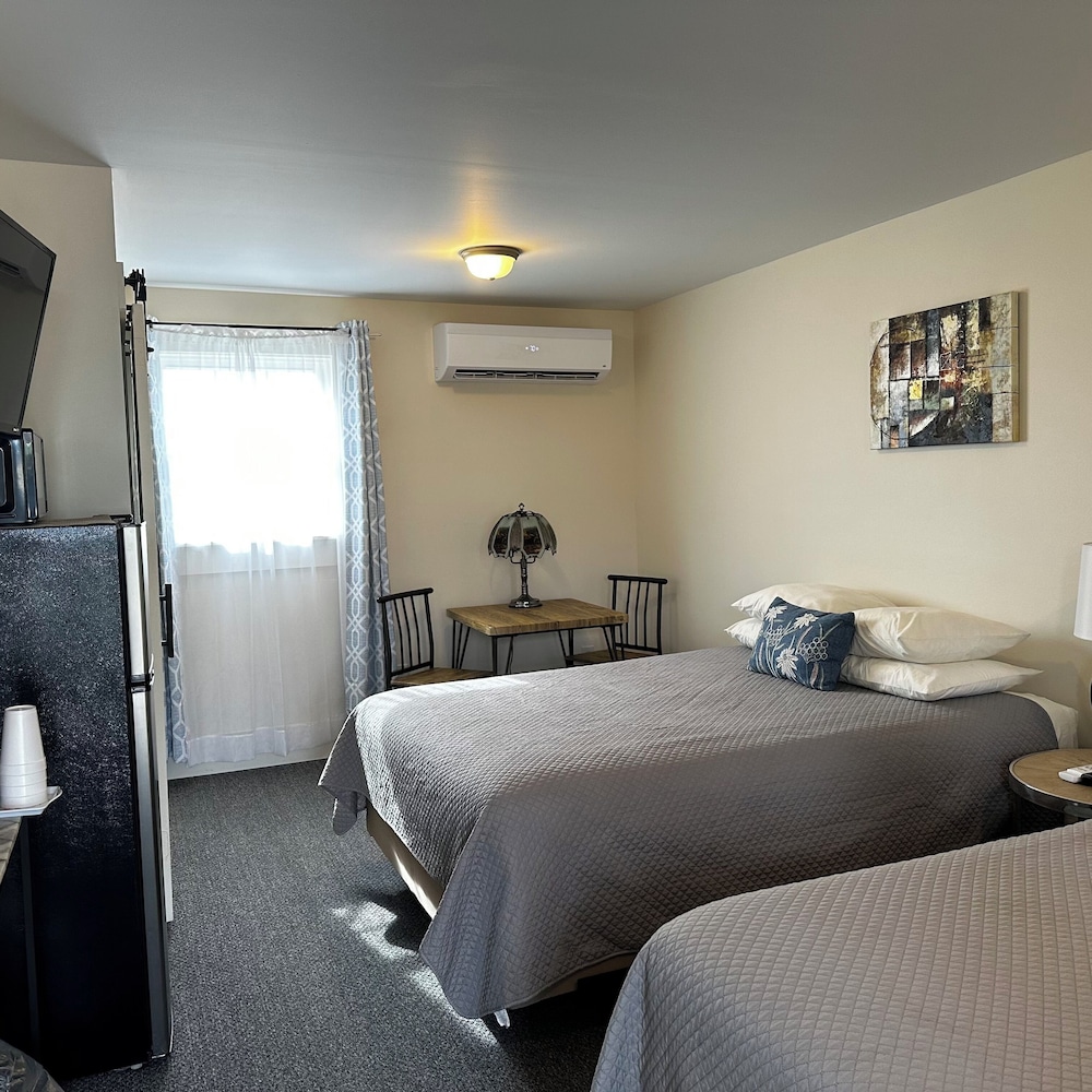 Unit 27 photo 2