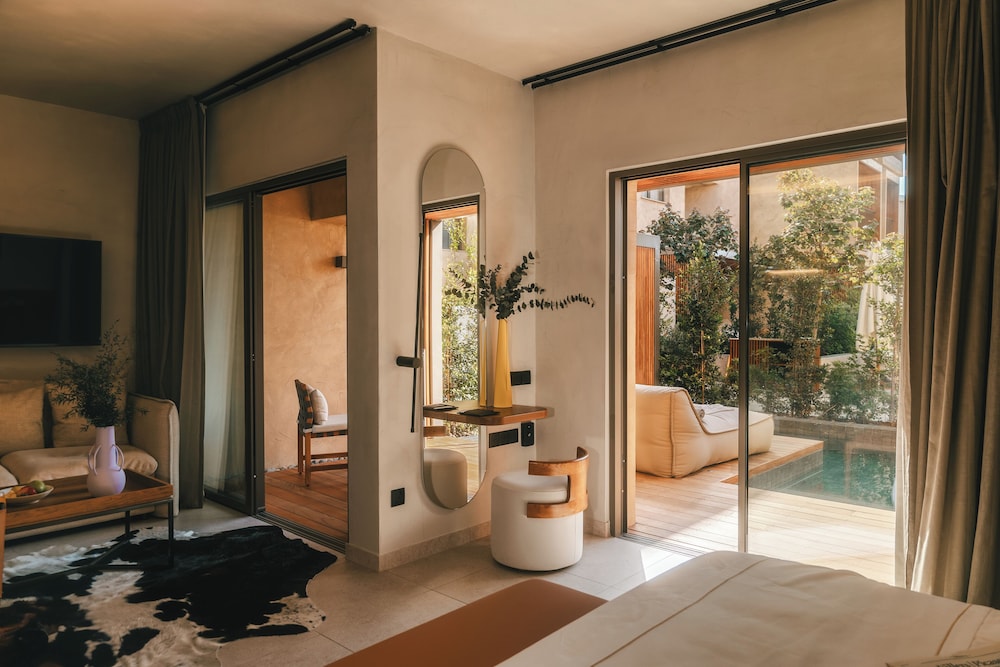 Moonflower Suite with Private Plunge Pool