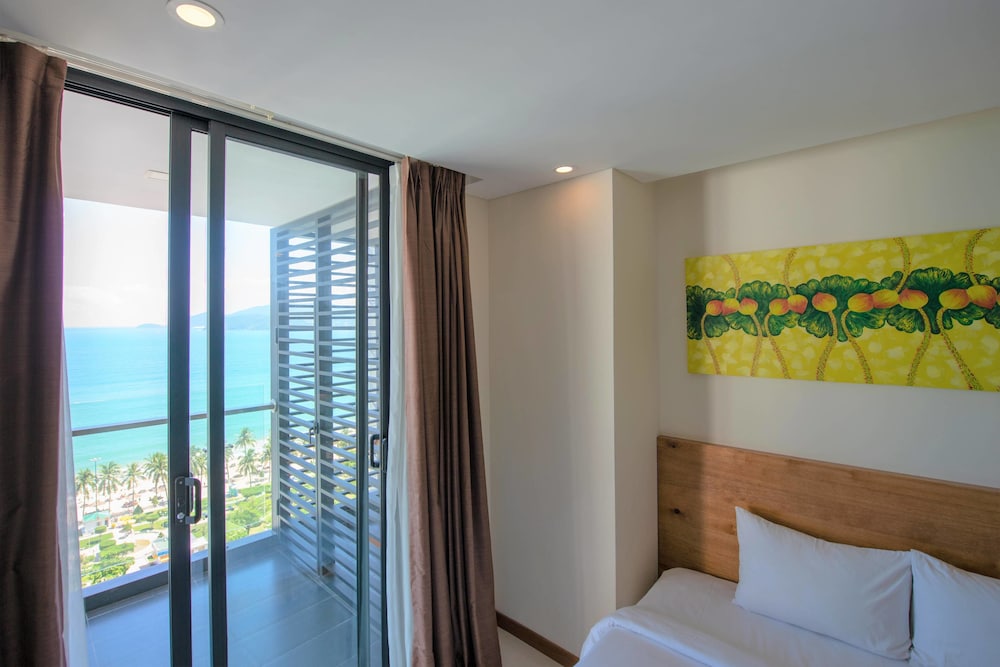 Apartment, 3 Bedrooms, Sea View