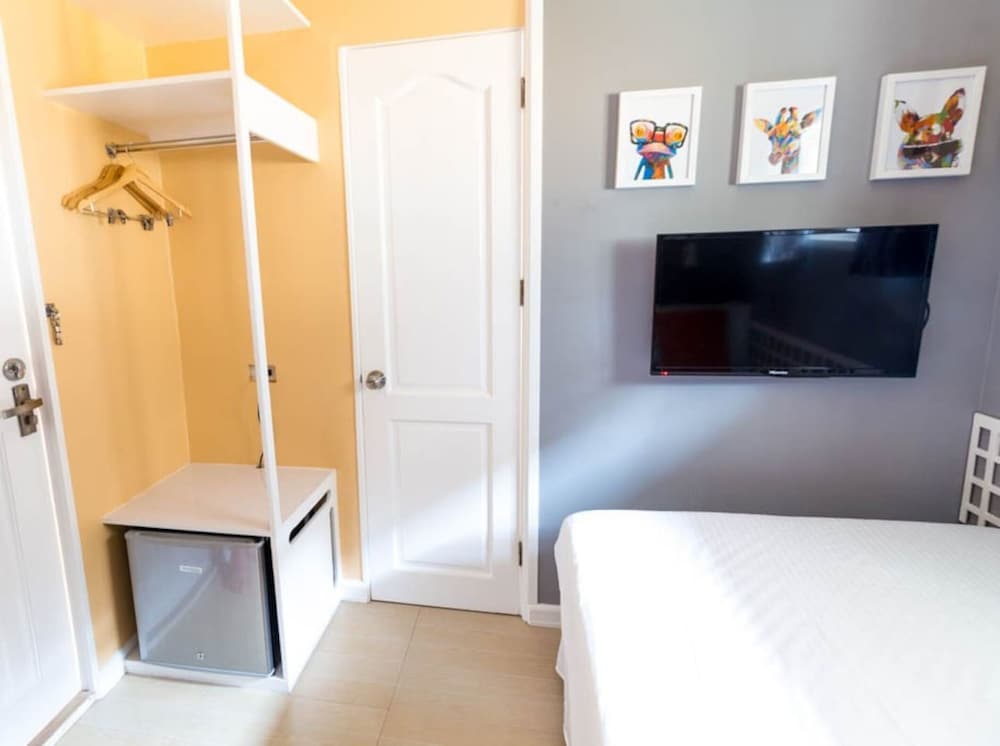 Economy Double Room - Photo 5