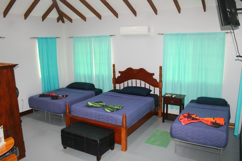 Economy Shared Dormitory, Resort View