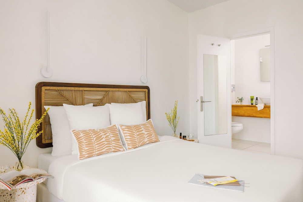 Room, 1 Queen Bed, Balcony