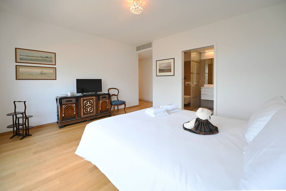 One & Only Lake View Apartment, Foto 16