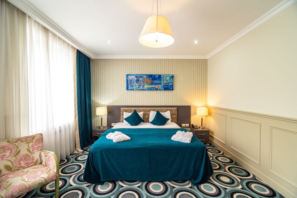 Luxury Suite, 1 Double Bed, Smoking photo 1
