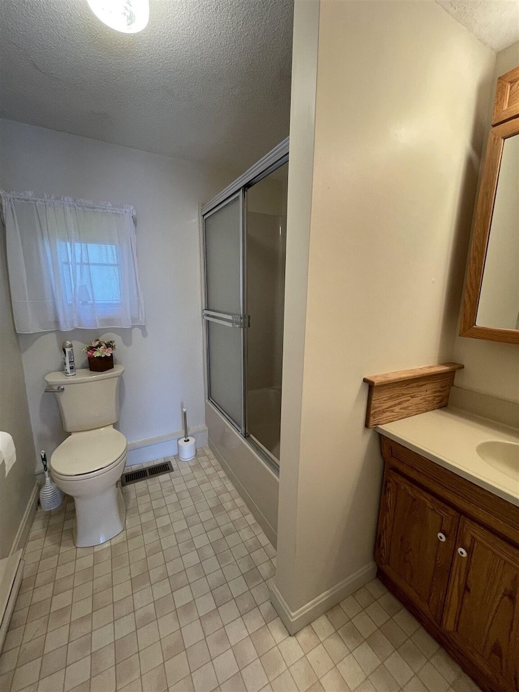 Cabin, 2 Bedrooms photo 2