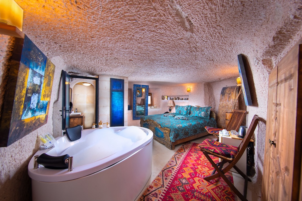Junior Cave Room With Jakuzzi - Photo 9