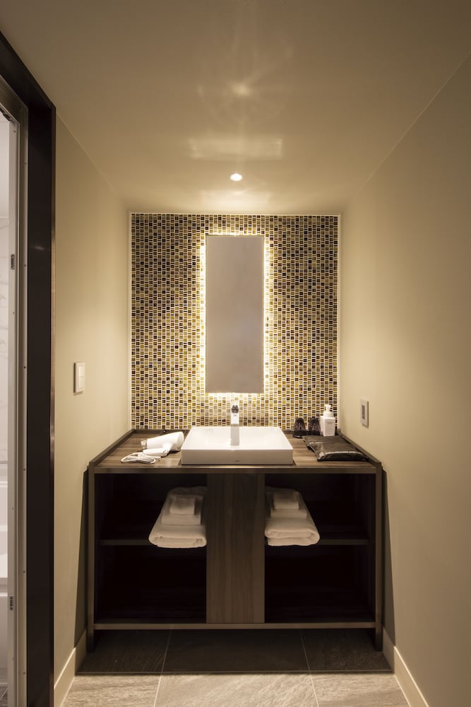 Superior Corner Twin, Maxium 4 Beds, Non Smoking - Photo 10