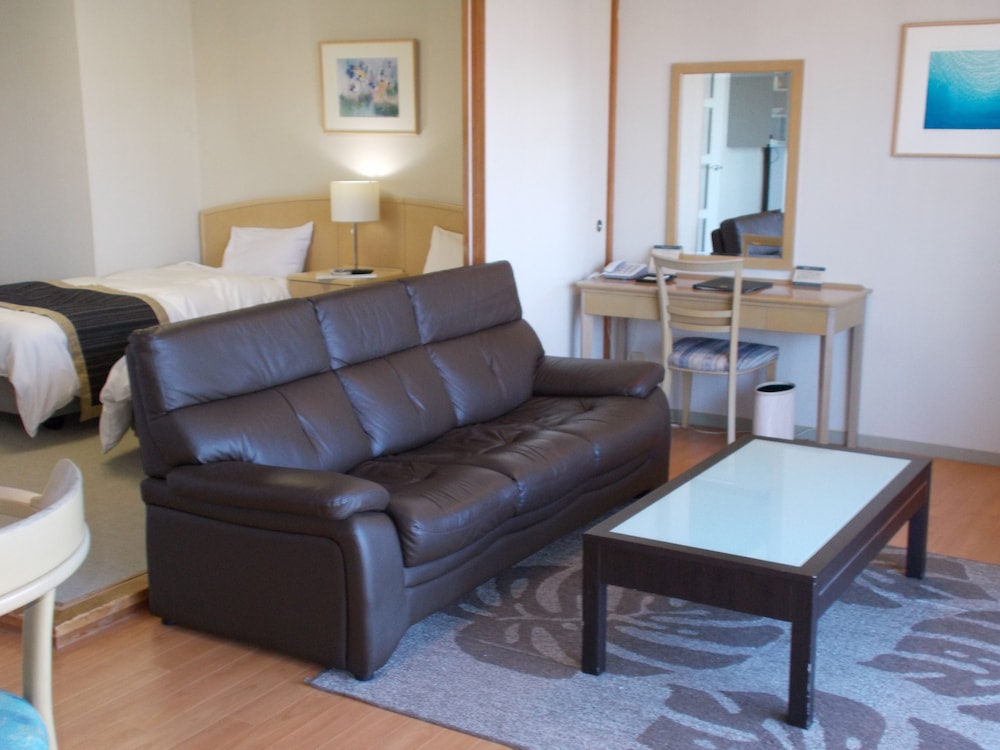 [Non-Smoking] Twin Room (2 Beds)/ Ocean View - Photo 2