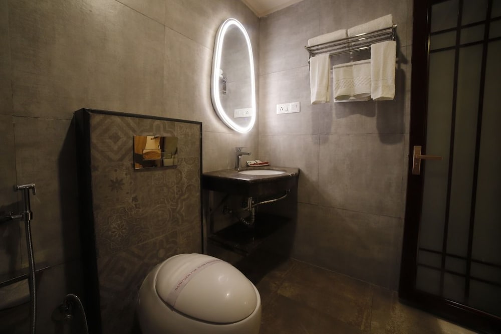 Luxury Suite photo 2