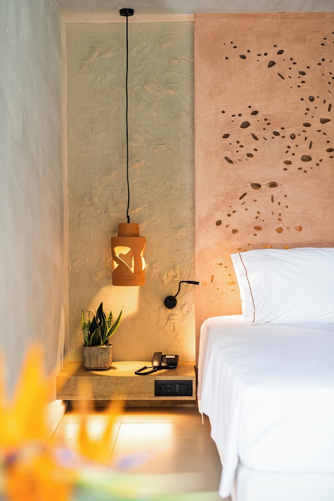 Amphora Suite with Private Pool | 45m2 - Photo 13