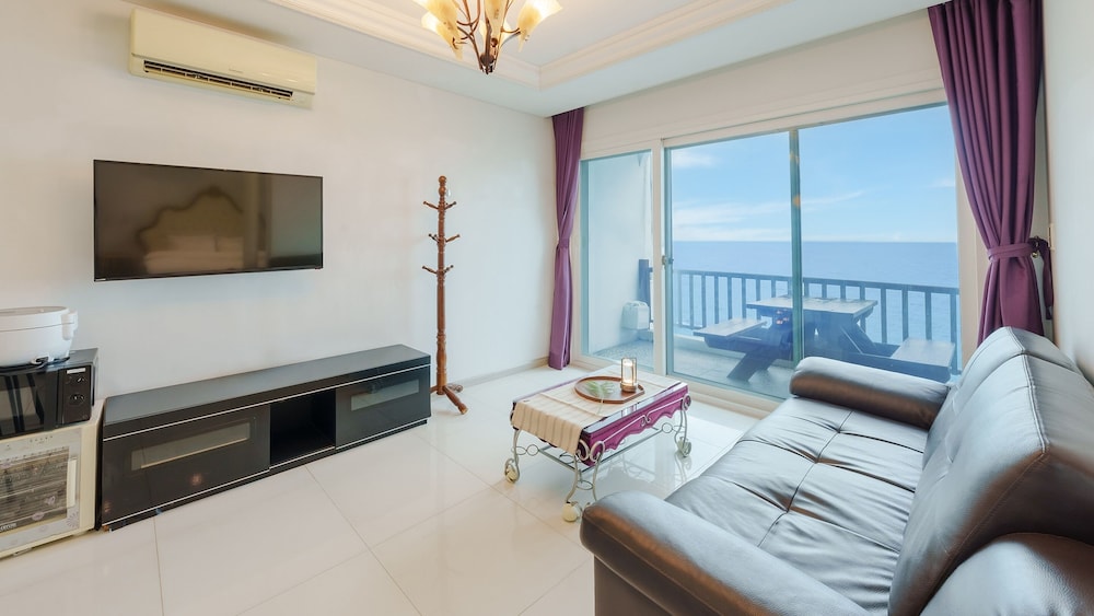 Basic Room, 1 Bedroom (502 Blueirishy) - Photo 3
