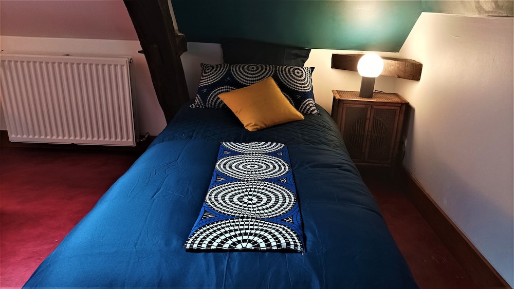 Room (Marc)